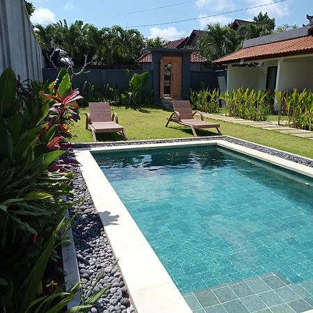 Parama Homestay Balangan ウルワツ エクステリア 写真