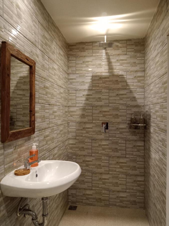 Parama Homestay Balangan ウルワツ エクステリア 写真